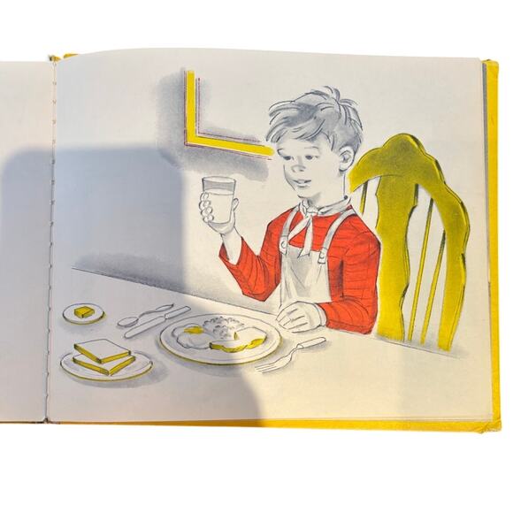 VTG 1956 God Cares for Me Book by Carolyn M. Wolcott, HC - Picture 7 of 7